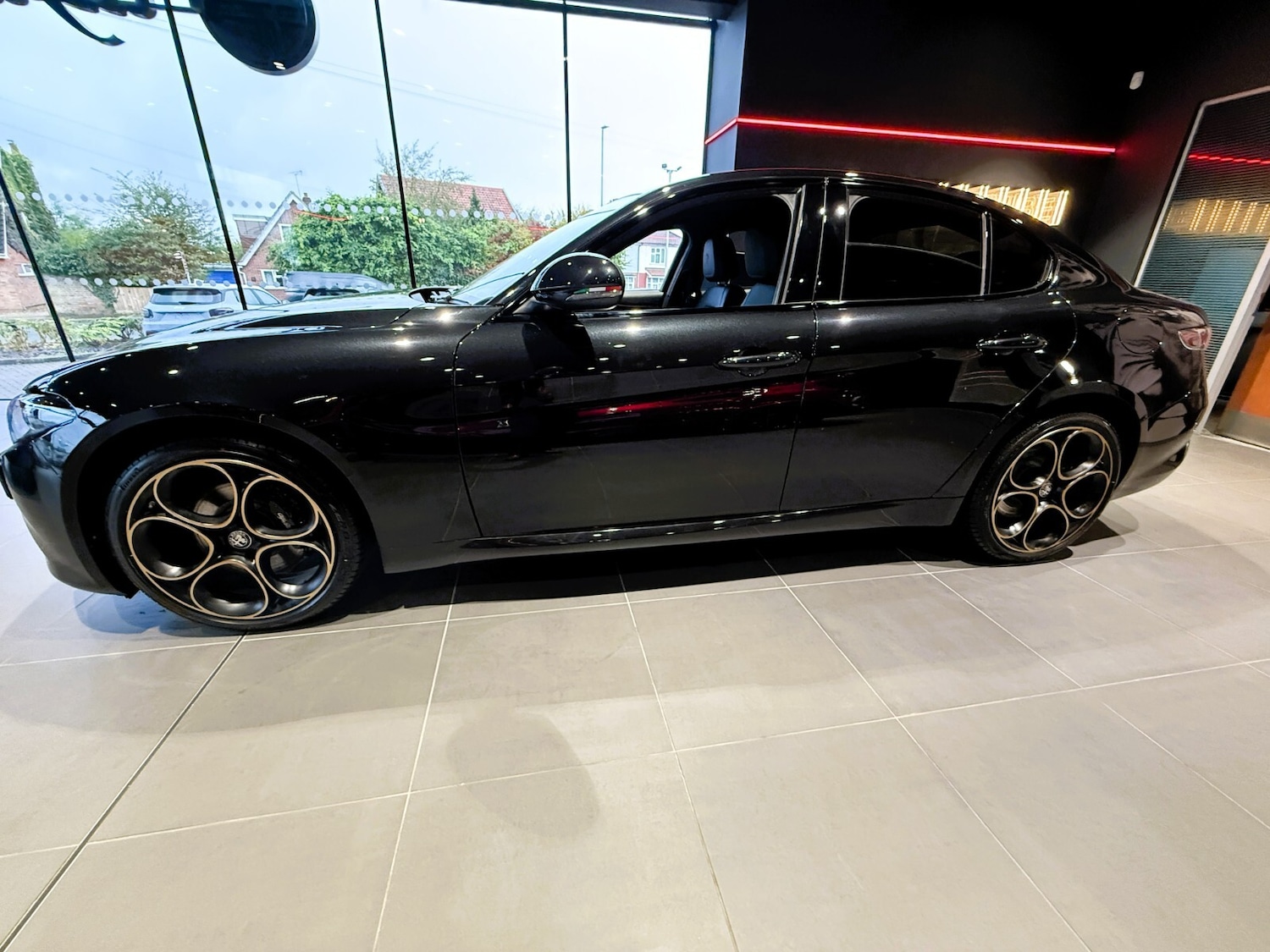 Used Alfa Romeo Giulia for sale - 76344137: Photo 6