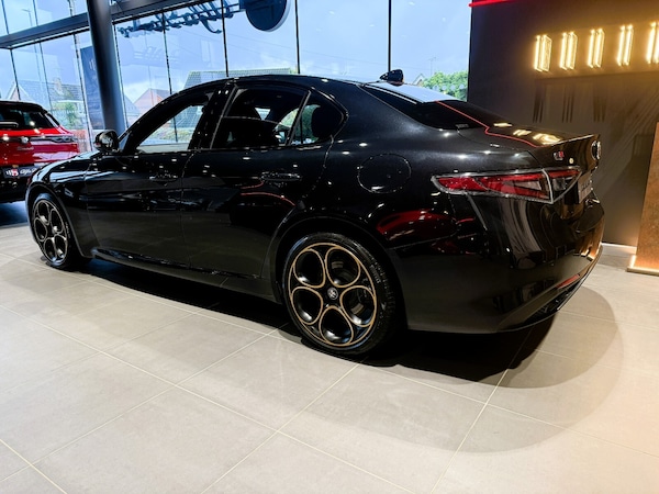 Used Alfa Romeo Giulia for sale - 76344137: Photo 6