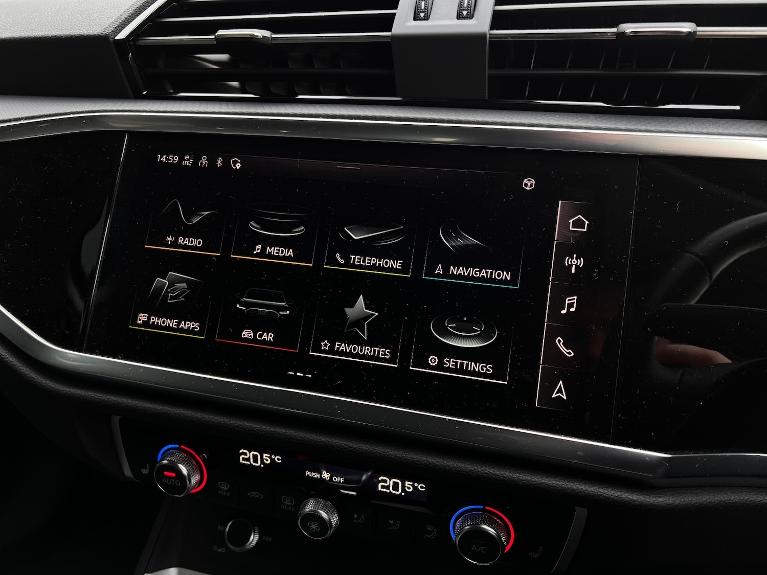 Used Audi Q3 2024 for sale - 77660319: Photo 54