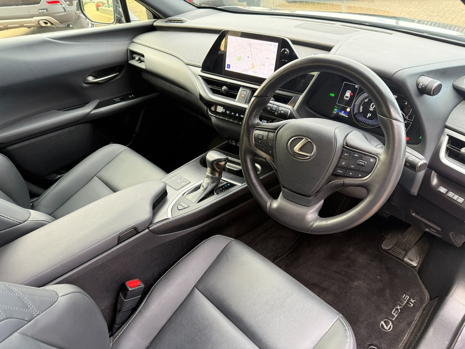 Used Lexus UX 2023 for sale - 76869625: Photo 23