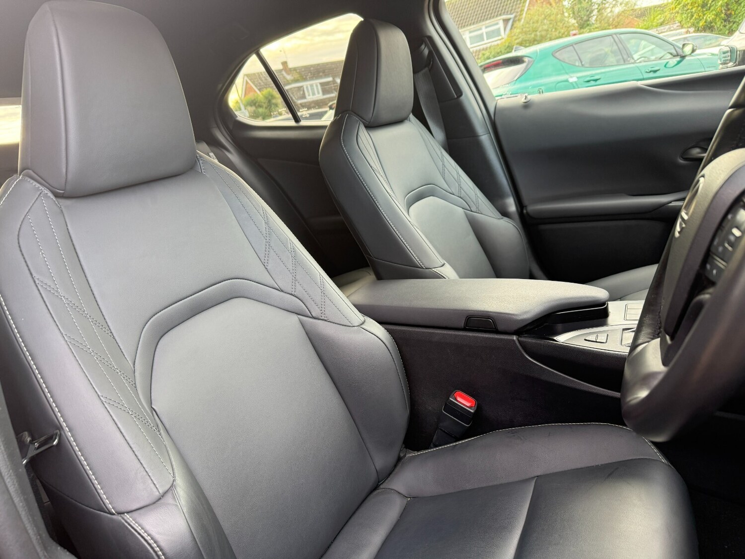 Used Lexus UX 2023 for sale - 76869625: Photo 24