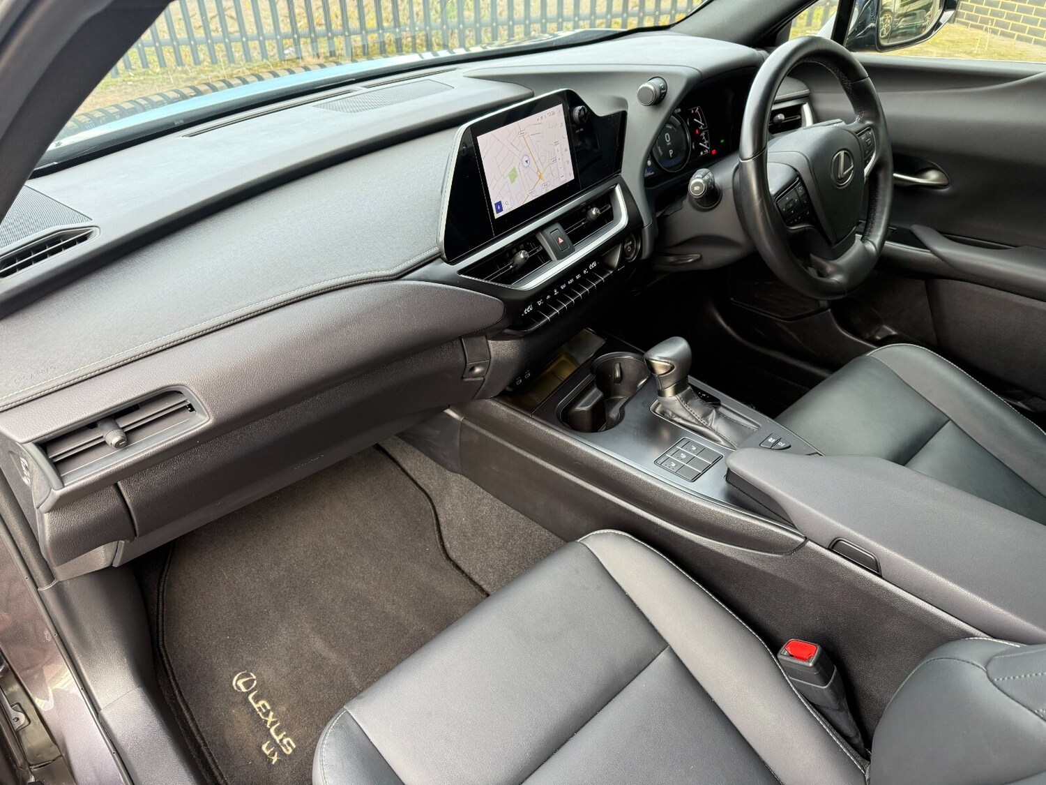 Used Lexus UX 2023 for sale - 76869625: Photo 26