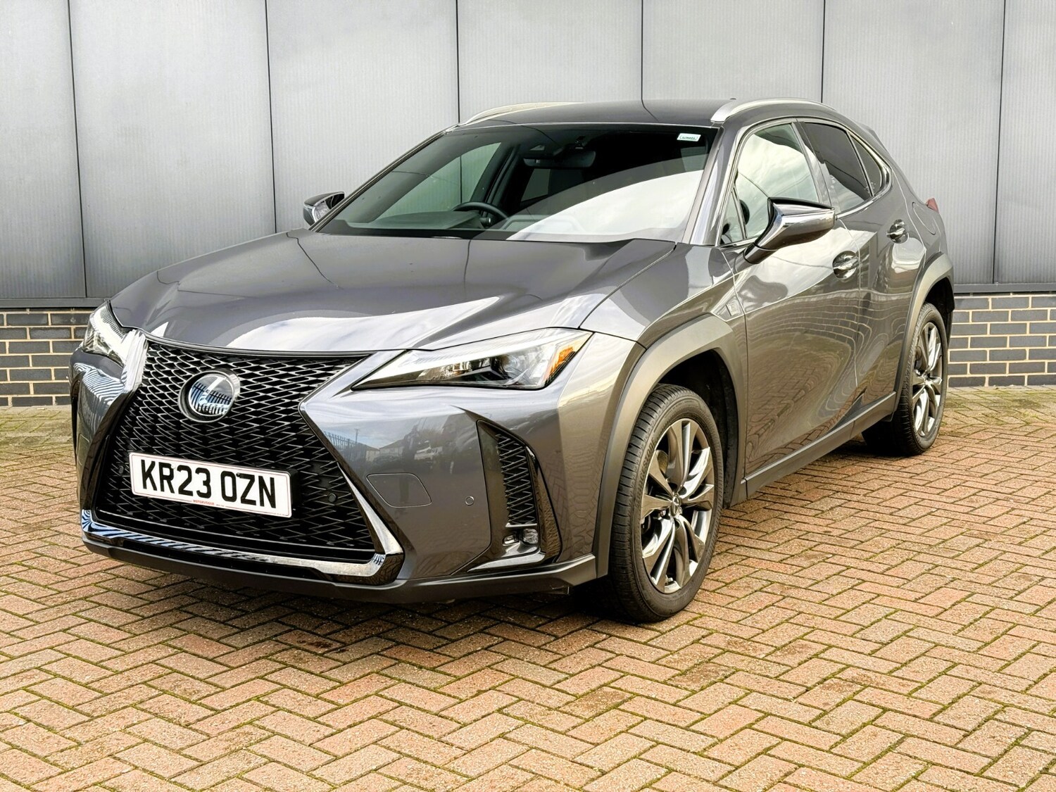 Used Lexus UX 2023 for sale - 76869625: Photo 3