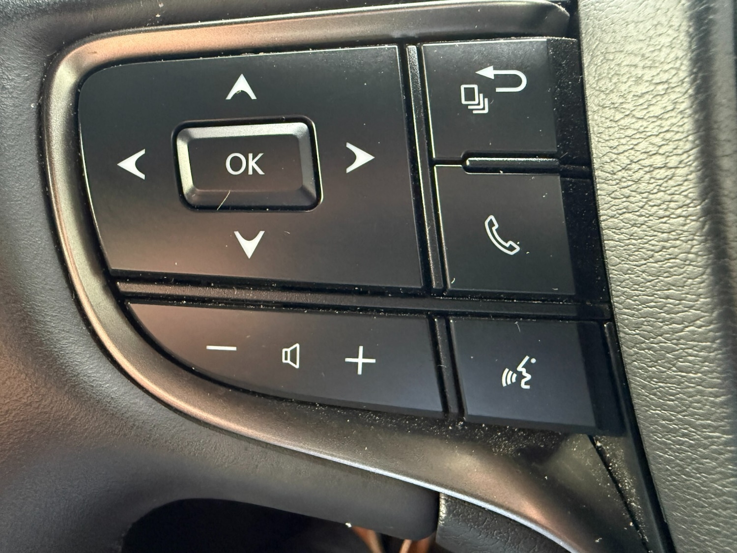 Used Lexus UX 2023 for sale - 76869625: Photo 34