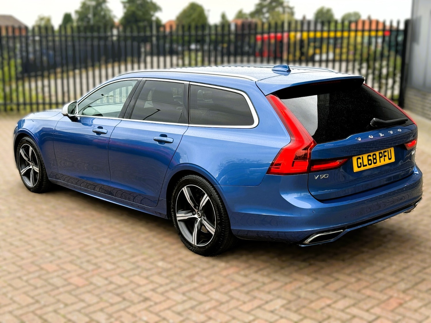 Used Volvo V90 2018 for sale - 75887020: Photo 10