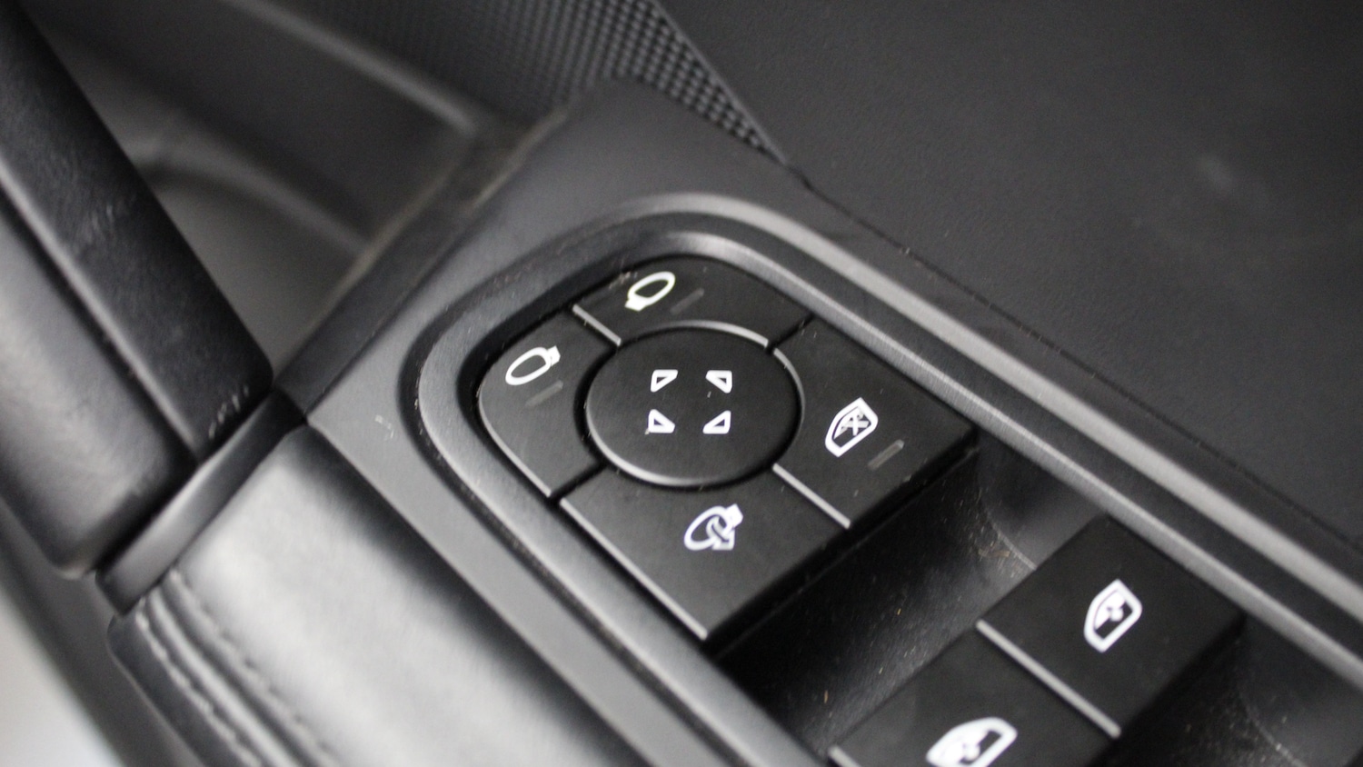 Used Porsche Cayenne 2025 for sale - 77743185: Photo 17