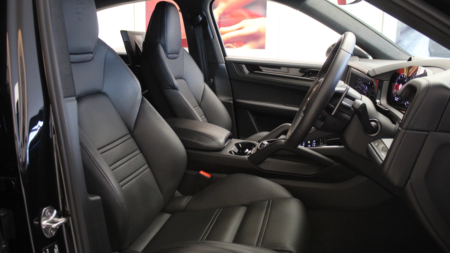 Used Porsche Cayenne 2025 for sale - 77743185: Photo 19