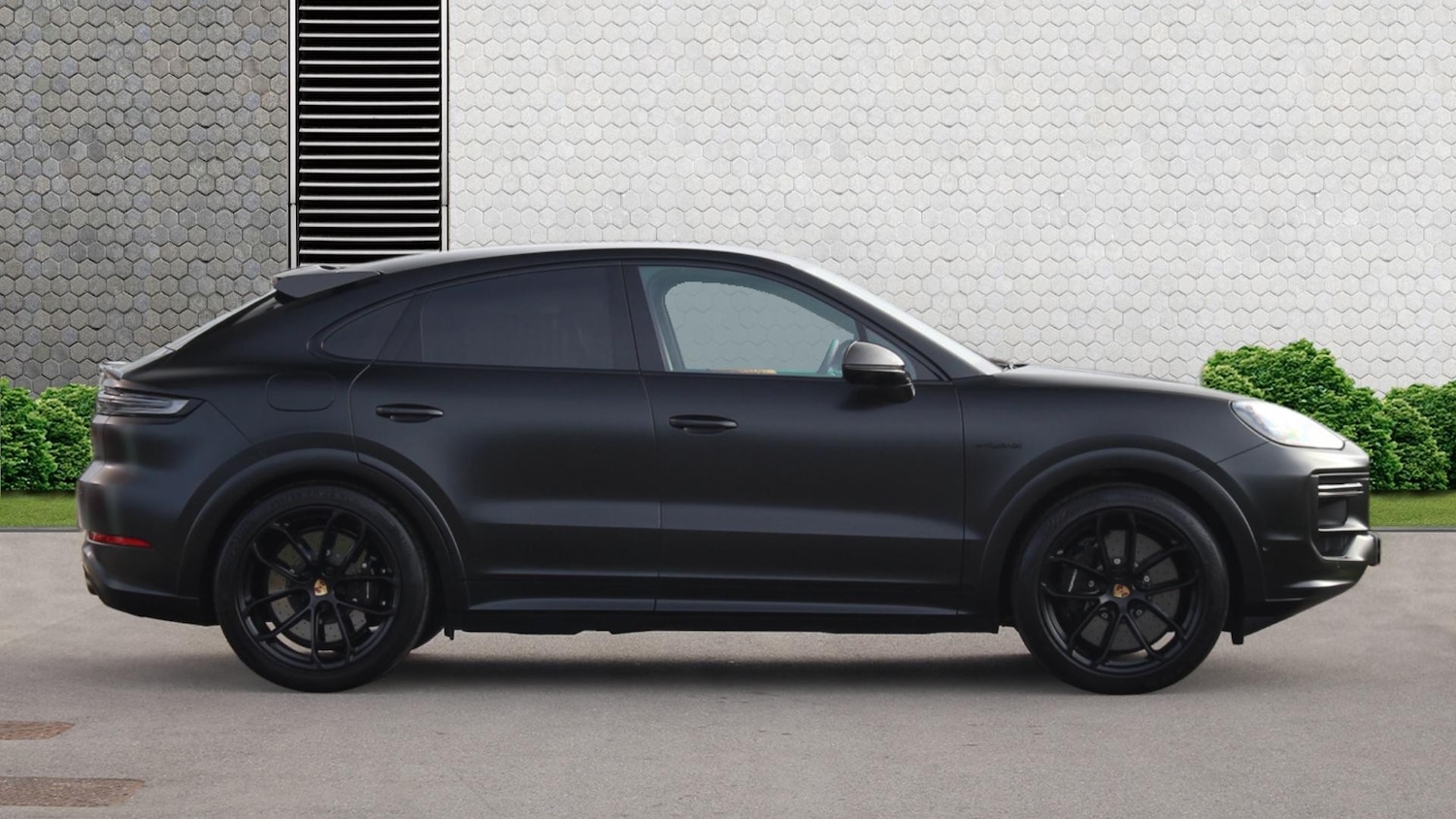 Used Porsche Cayenne 2025 for sale - 77743185: Photo 4