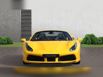 Used Ferrari 488 2018 for sale - 76477054: Photo