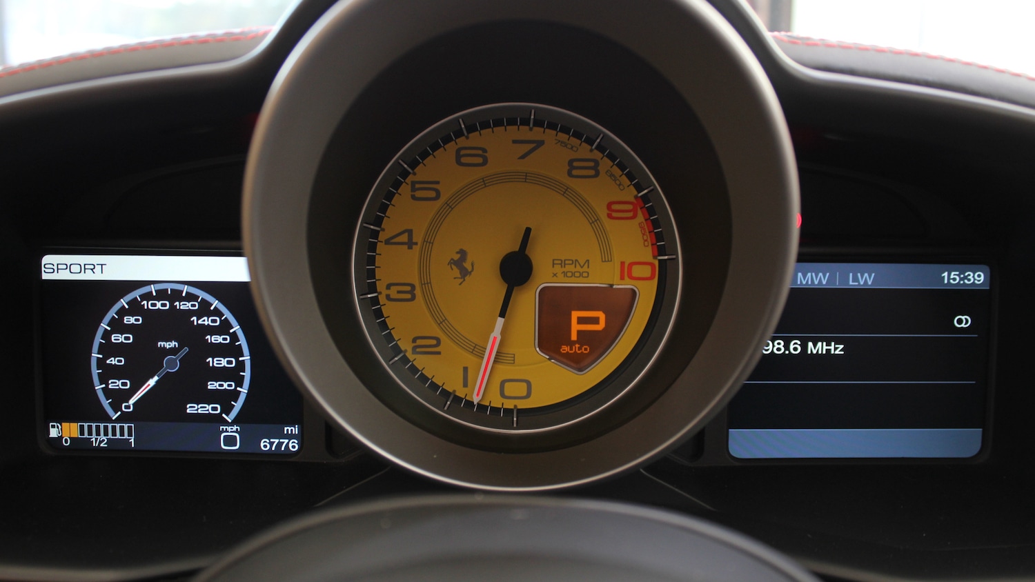 Used Ferrari 458 2012 for sale - 77515346: Photo 13