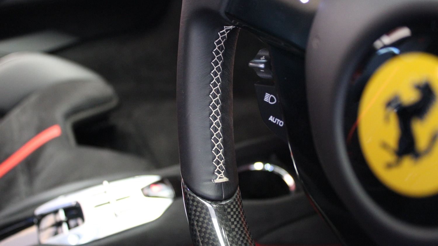 Used Ferrari 296 GTB 2023 for sale - 75641513: Photo 13