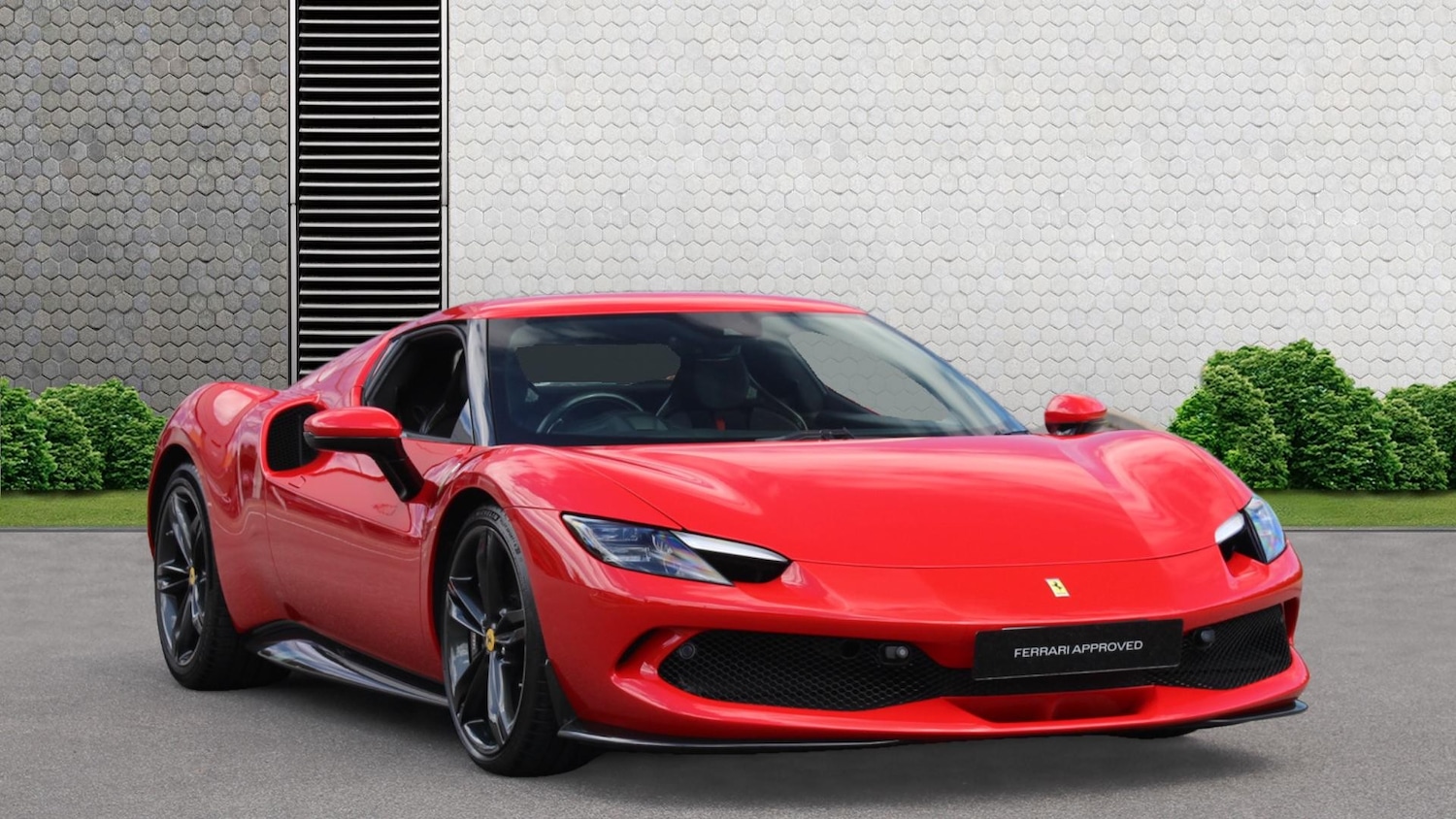 Used Ferrari 296 GTB 2023 for sale - 75641513: Photo 2