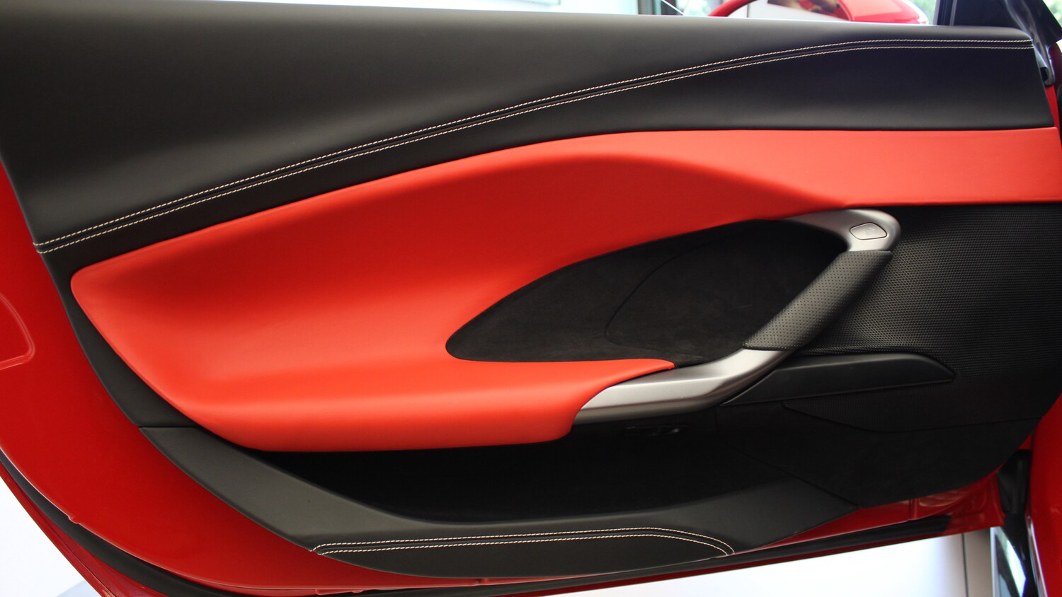 Used Ferrari 296 GTB 2023 for sale - 75641513: Photo 20