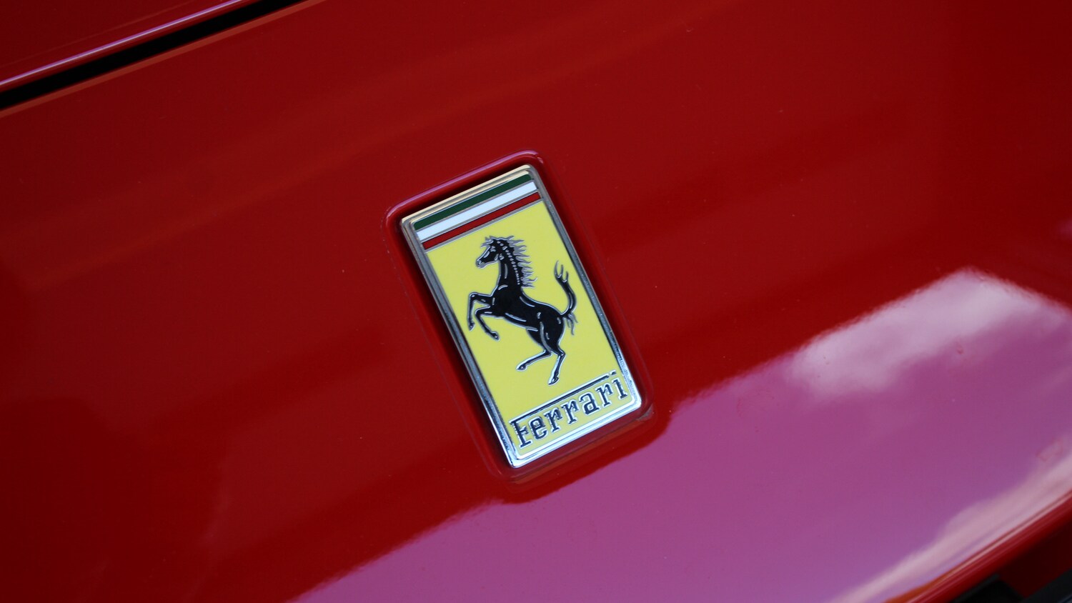 Used Ferrari 296 GTB 2023 for sale - 75641513: Photo 40