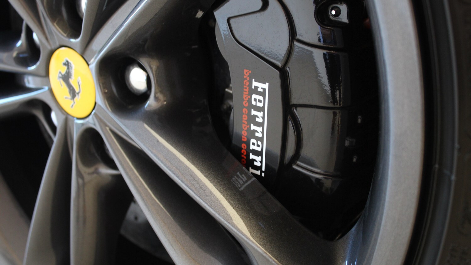 Used Ferrari 296 GTB 2023 for sale - 75641513: Photo 42