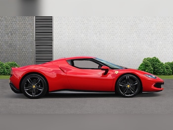 Used Ferrari 296 GTB 2023 for sale - 75641513: Photo