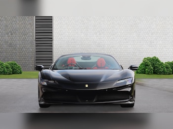 Used Ferrari SF90 Spider 2023 for sale - 78239901: Photo