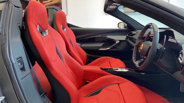 Used Ferrari 296 GTS 2023 for sale - 74264407: Photo 14
