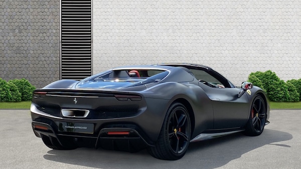 Used Ferrari 296 GTS 2023 for sale - 74264407: Photo 4