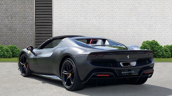 Used Ferrari 296 GTS 2023 for sale - 74264407: Photo 6