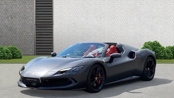 Used Ferrari 296 GTS 2023 for sale - 74264407: Photo 8