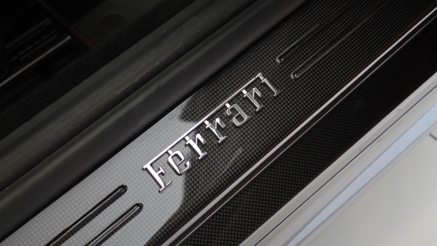 Used Ferrari 812 Superfast 2019 for sale - 76426205: Photo 25