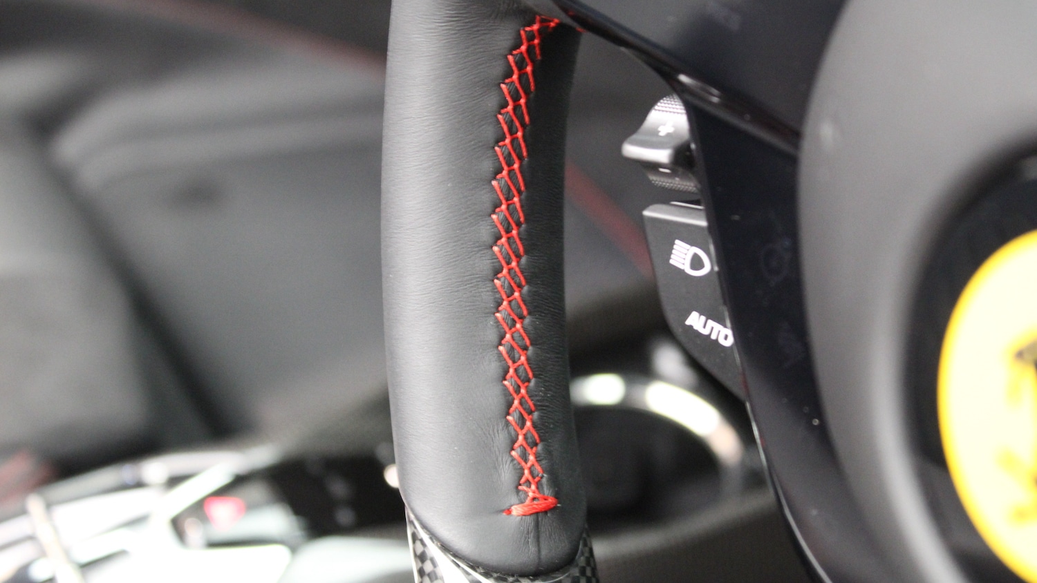 Used Ferrari SF90 Spider 2023 for sale - 78166089: Photo 17