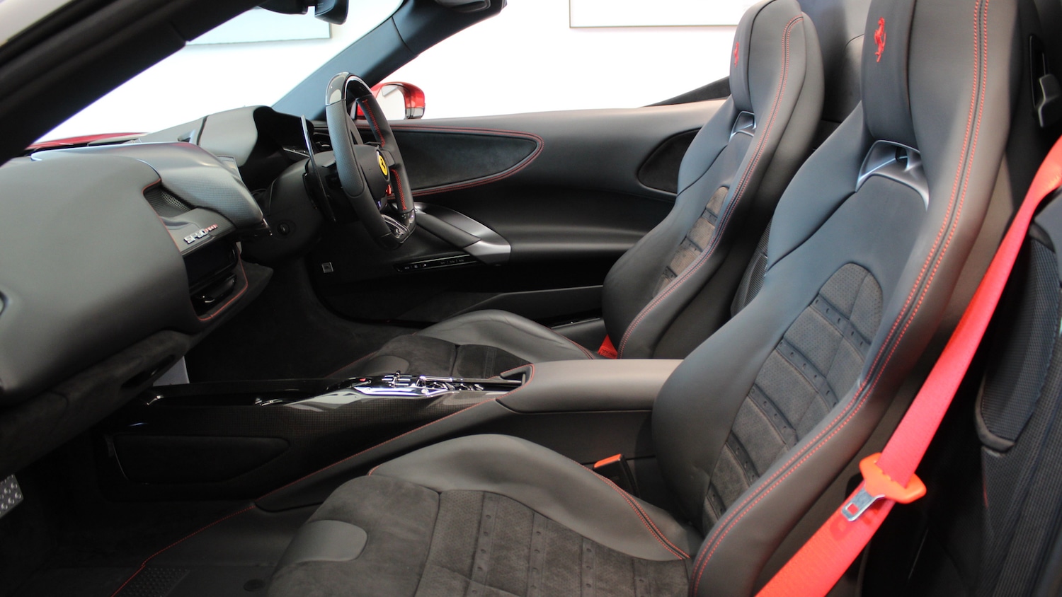 Used Ferrari SF90 Spider 2023 for sale - 78166089: Photo 31