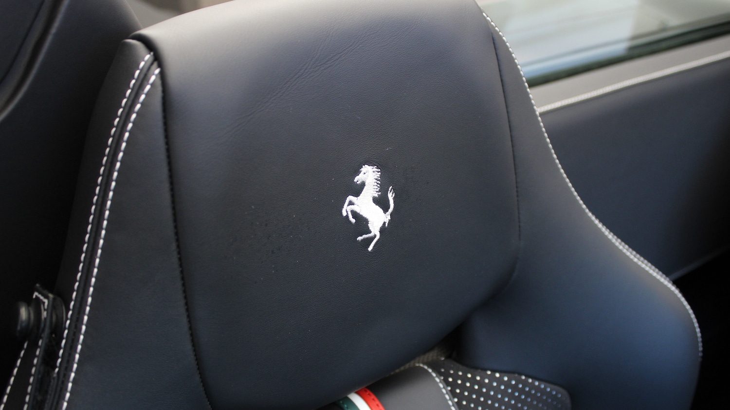 Used Ferrari F8 Spider 2022 for sale - 76161779: Photo 18
