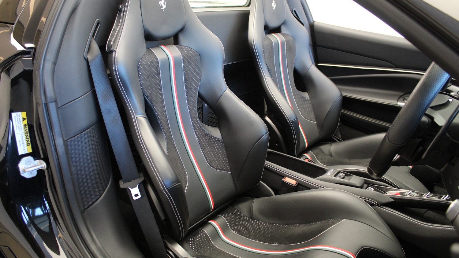 Used Ferrari F8 Spider 2022 for sale - 76161779: Photo 26