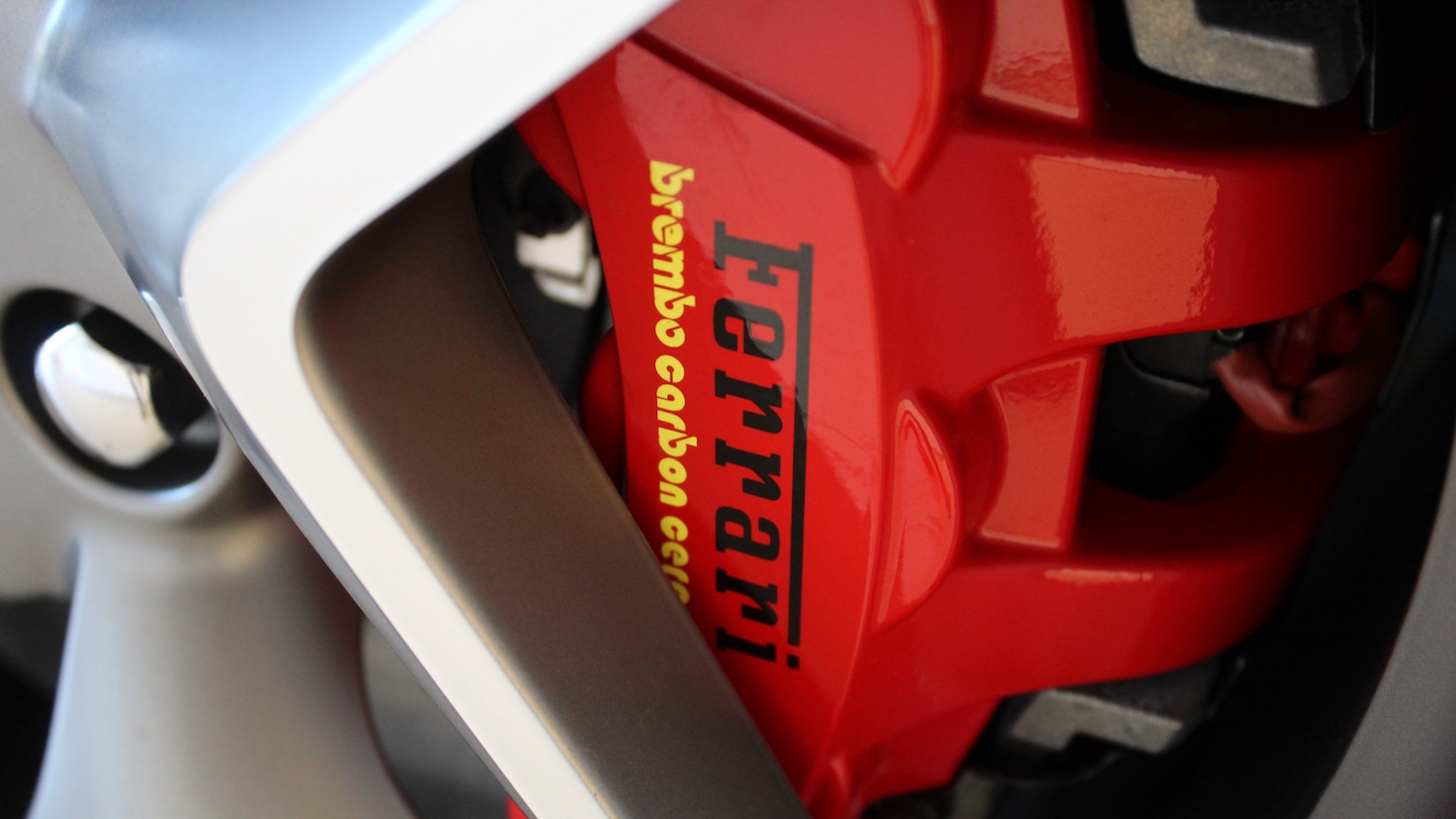 Used Ferrari F8 Spider 2022 for sale - 76161779: Photo 36