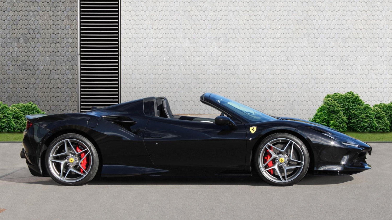 Used Ferrari F8 Spider 2022 for sale - 76161779: Photo 4