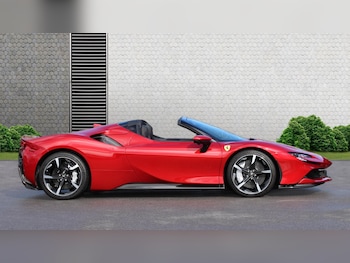 Used Ferrari SF90 Spider 2023 for sale - 78239898: Photo