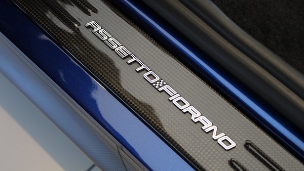 Used Ferrari SF90 Stradale 2023 for sale - 75700210: Photo 17