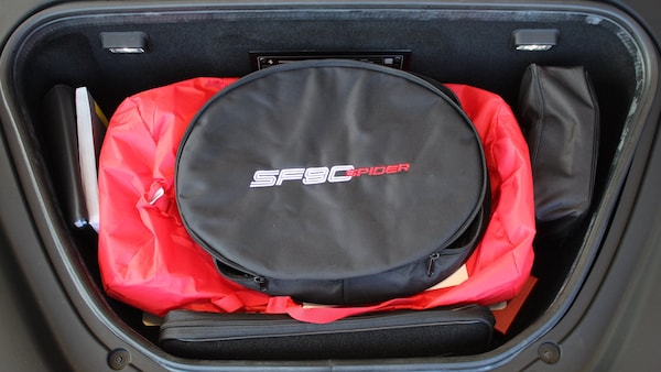 Used Ferrari SF90 Stradale 2023 for sale - 75700210: Photo 21