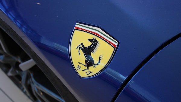 Used Ferrari SF90 Stradale 2023 for sale - 75700210: Photo 37