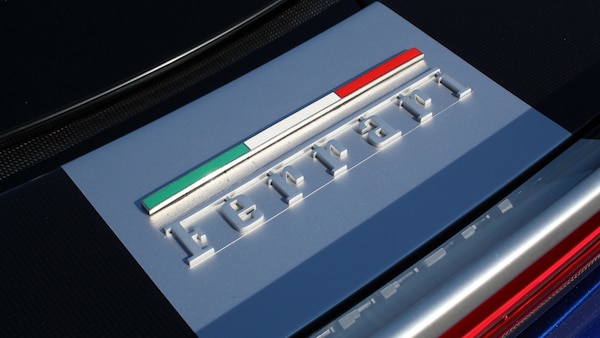Used Ferrari SF90 Stradale 2023 for sale - 75700210: Photo 40