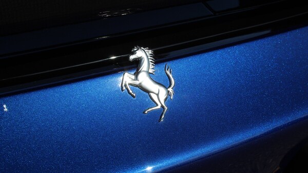 Used Ferrari SF90 Stradale 2023 for sale - 75700210: Photo 41