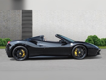 Used Ferrari 488 2018 for sale - 75788930: Photo