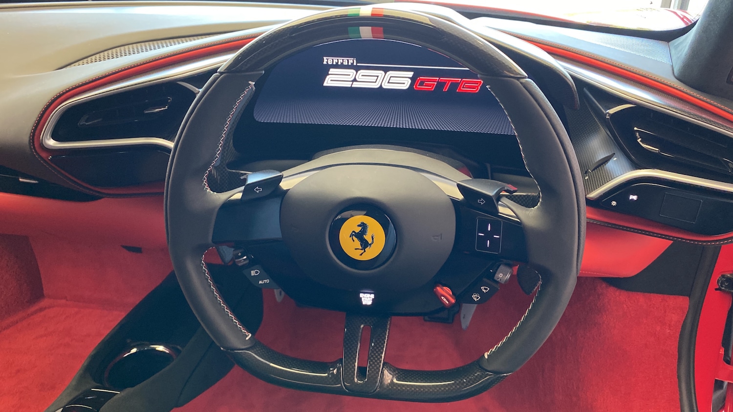 Used Ferrari 296 GTB 2023 for sale - 75700678: Photo 11