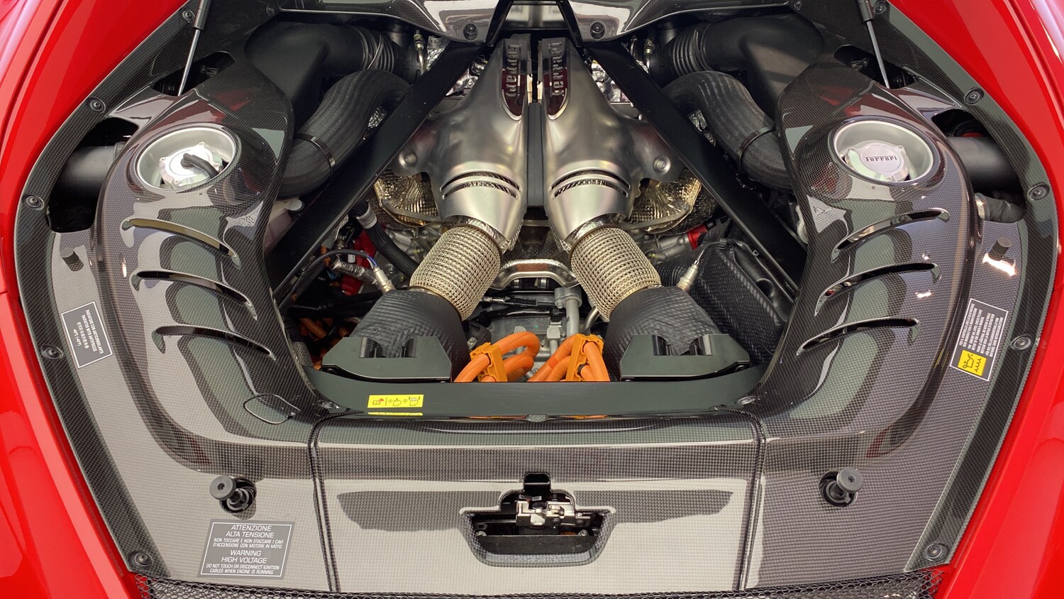 Used Ferrari 296 GTB 2023 for sale - 75700678: Photo 23