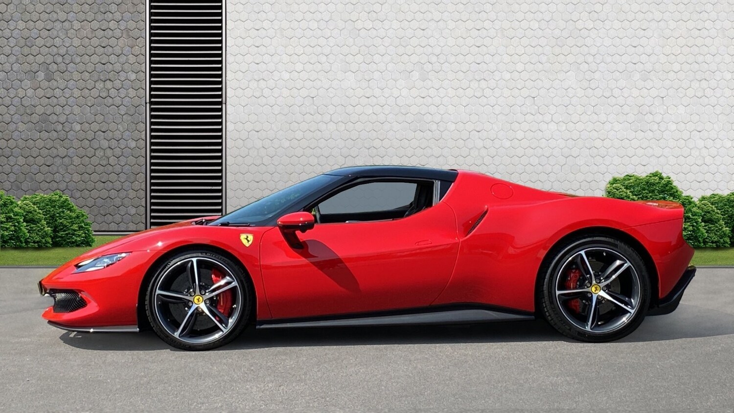 Used Ferrari 296 GTB 2023 for sale - 75700678: Photo 7