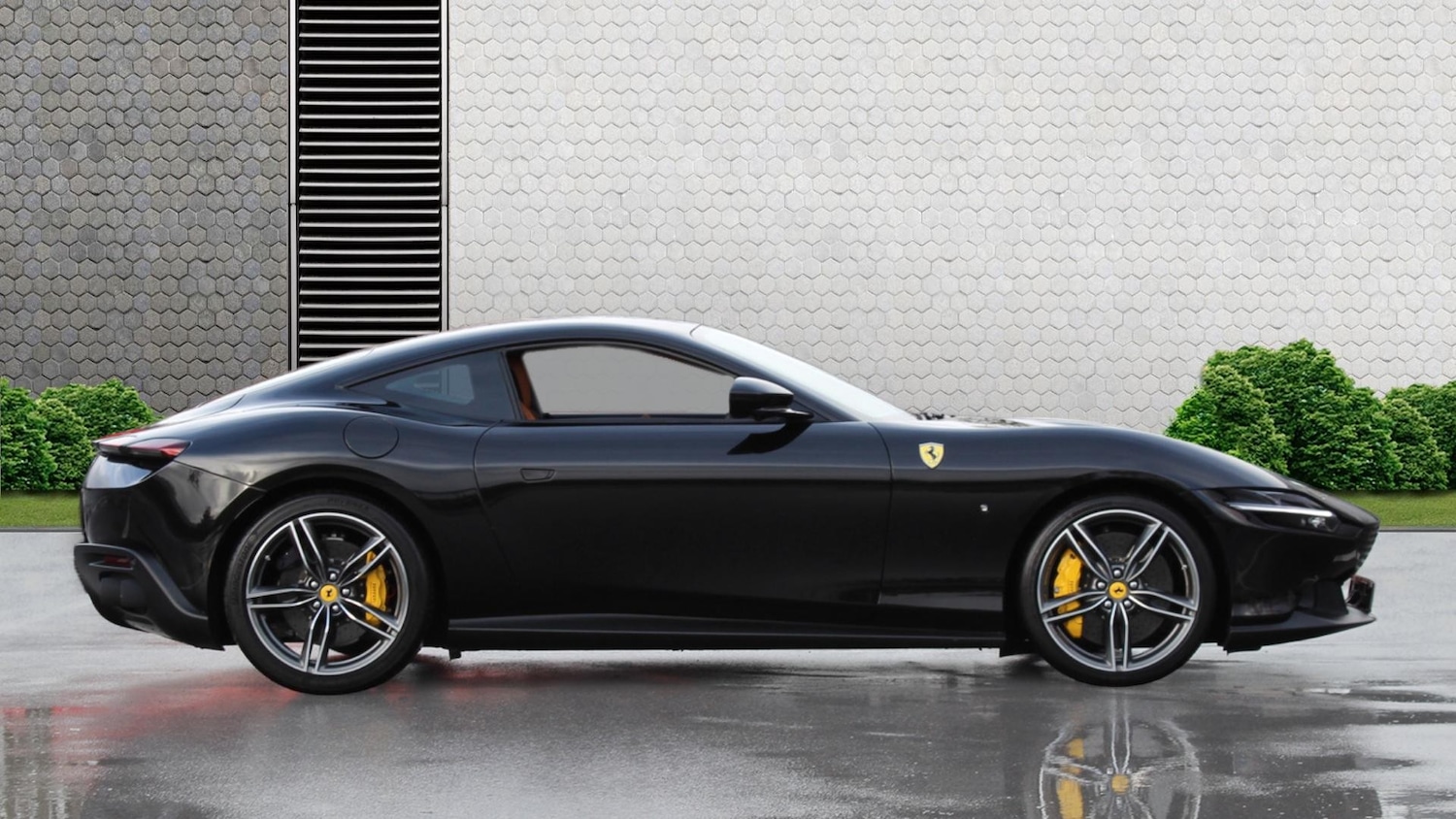 Used Ferrari Roma 2023 for sale - 77515349: Photo 4