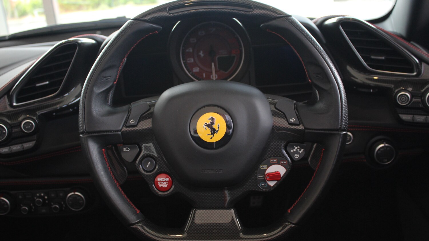 Used Ferrari 488 2018 for sale - 75407232: Photo 12
