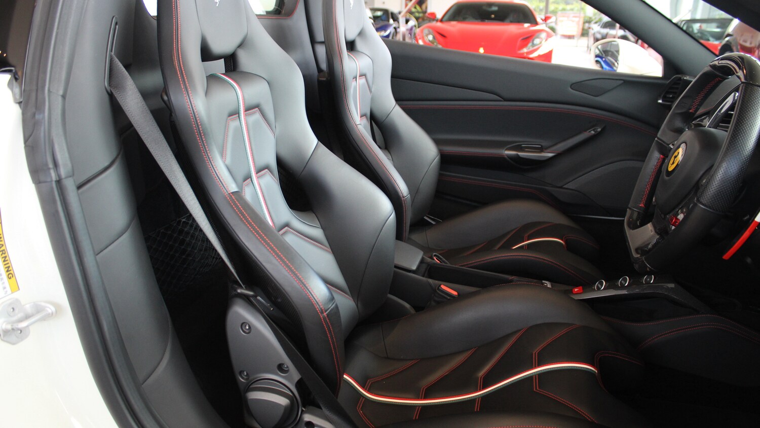 Used Ferrari 488 2018 for sale - 75407232: Photo 15