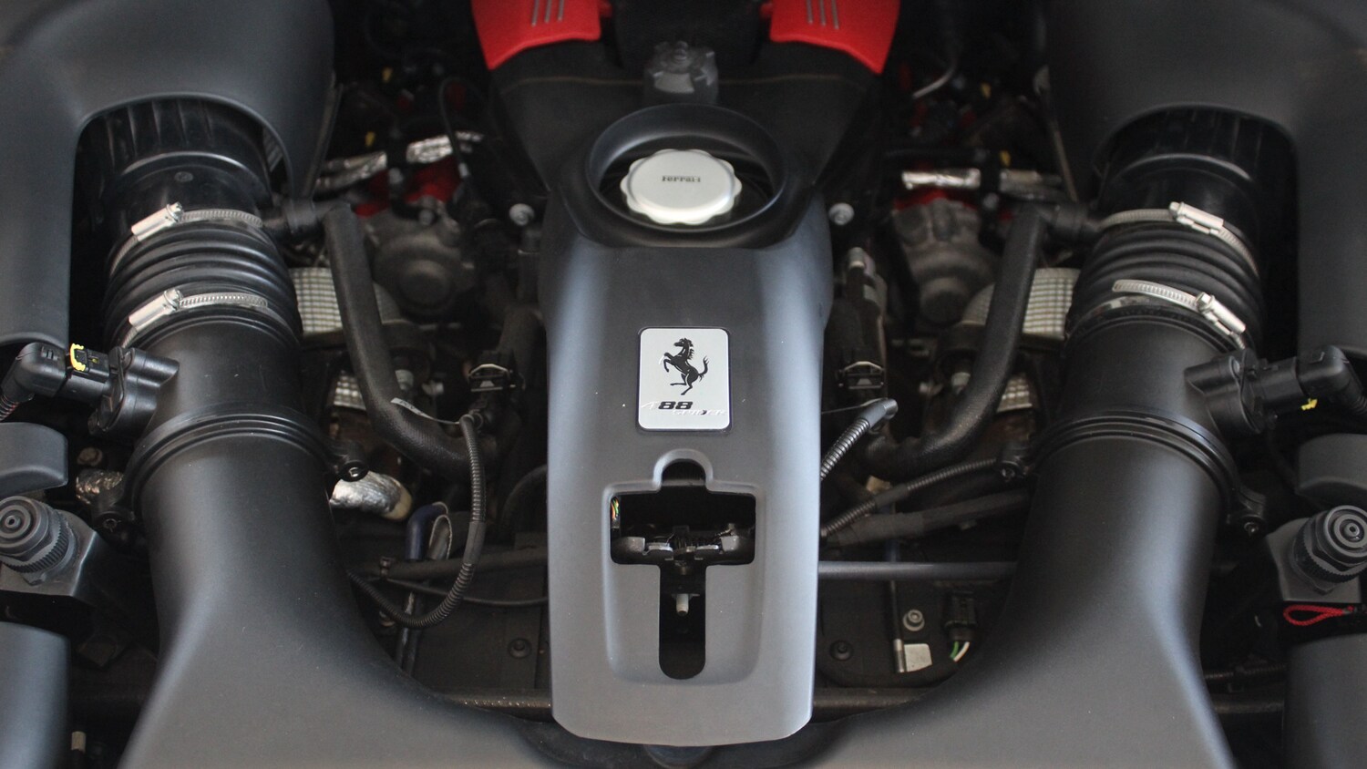 Used Ferrari 488 2018 for sale - 75407232: Photo 24