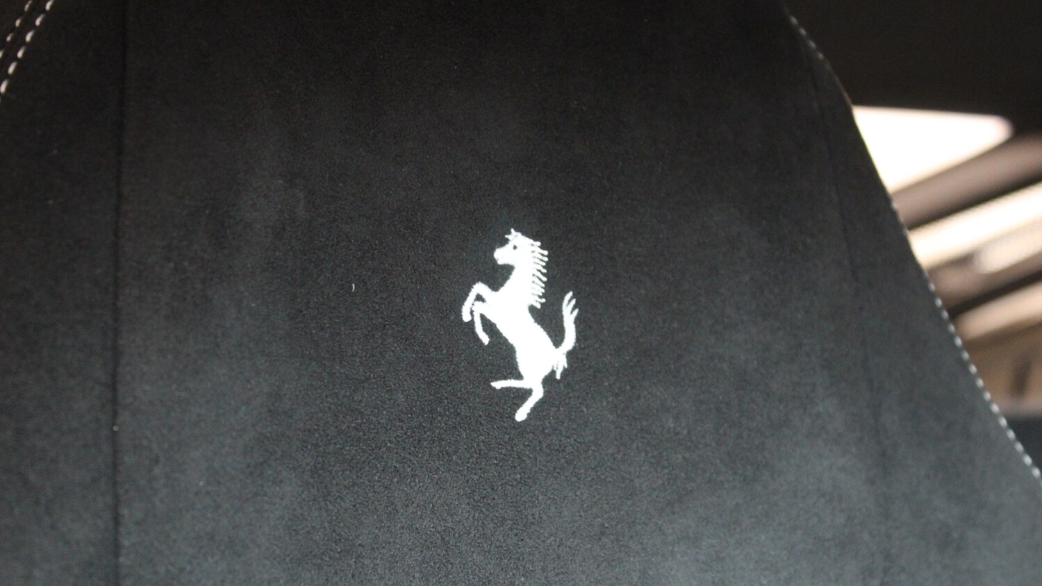 Used Ferrari 488 Pista 2018 for sale - 74984707: Photo 17