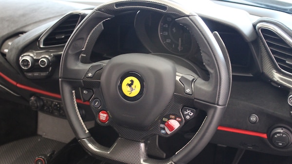 Used Ferrari 488 Pista 2018 for sale - 74984707: Photo 19