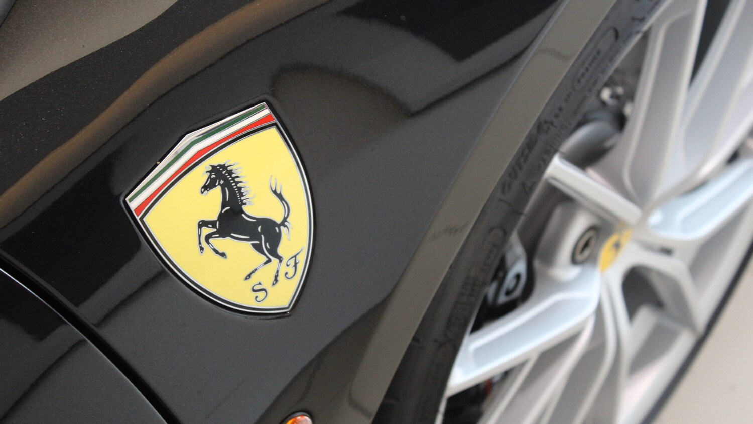 Used Ferrari 488 Pista 2018 for sale - 74984707: Photo 24