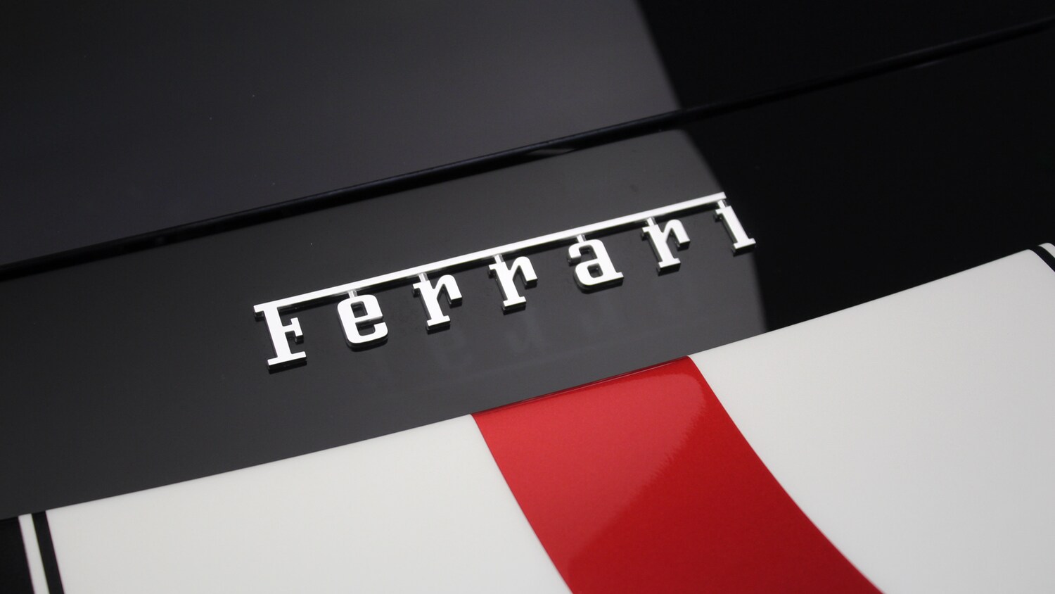 Used Ferrari 488 Pista 2018 for sale - 74984707: Photo 35